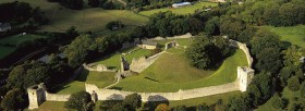 pickering_castle1